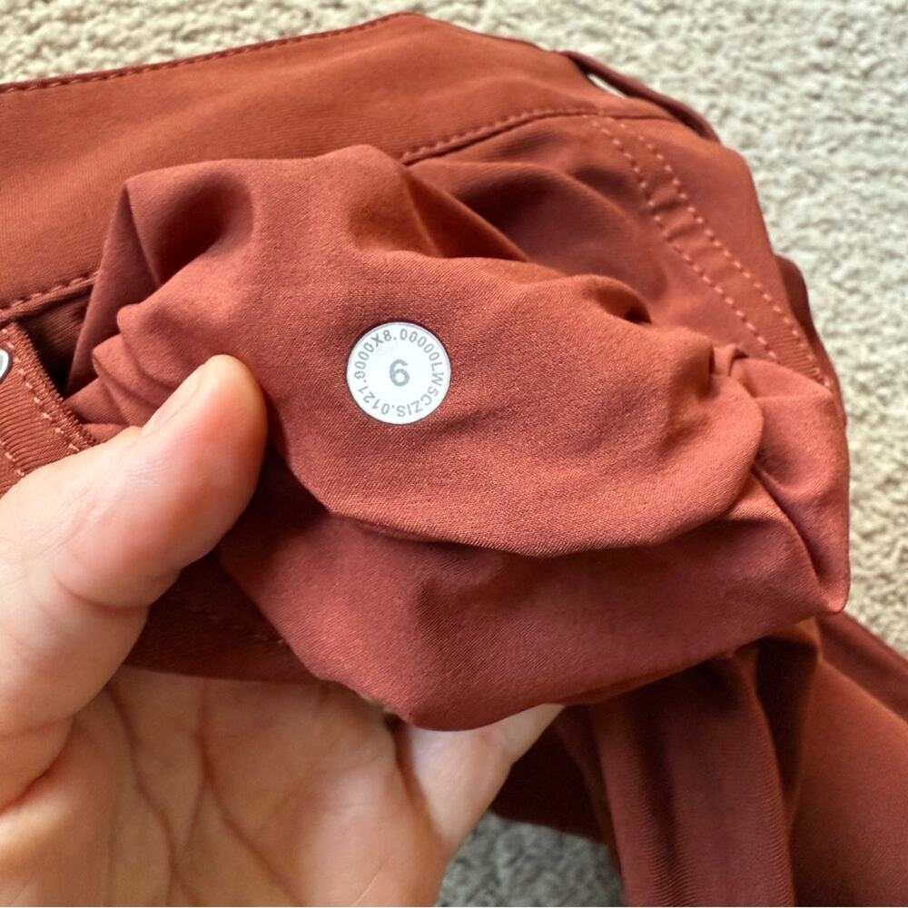 Lululemon City Sleek 5 Pocket 7/8 Pant in Dark Terracotta Size 6 - Picture 4 of 4